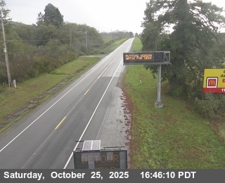 US-101 : North Of SR-197 - Looking South (C015)