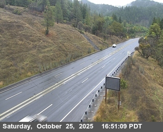 US-101 : North Ridgewood Grade - Looking South (C028)