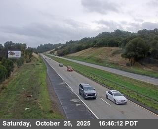 US-101 : South Of SR-20 - Looking South (C002)