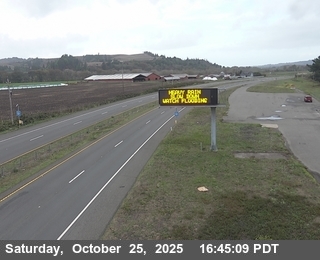 US-101 : South Of SR-36 - Looking North (C013)