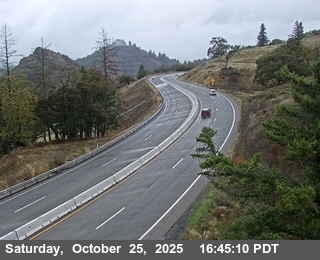 US-101 : South Ridgewood Grade - Looking North (C027)