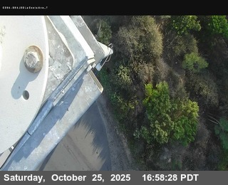 (C265) I-5 : Just South of La Costa Ave T