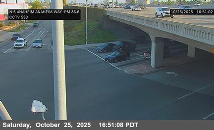 I-5 : (533) Anaheim & Anaheim Way