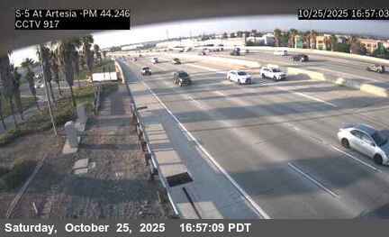 I-5 : (917) SB I-5 at Artesia