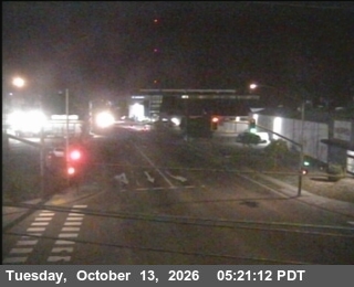 T251W -- SR-13 : E13 AT 7TH ST - Looking West