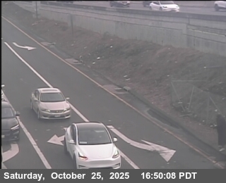 T258S -- I-80 : Central Avenue Onramp - Looking South